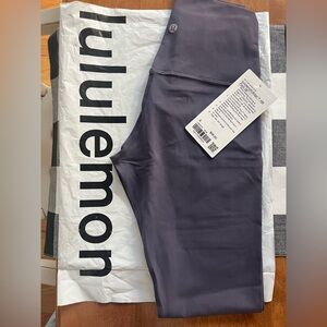 Brand new Lululemon Align HR Pant 28 in